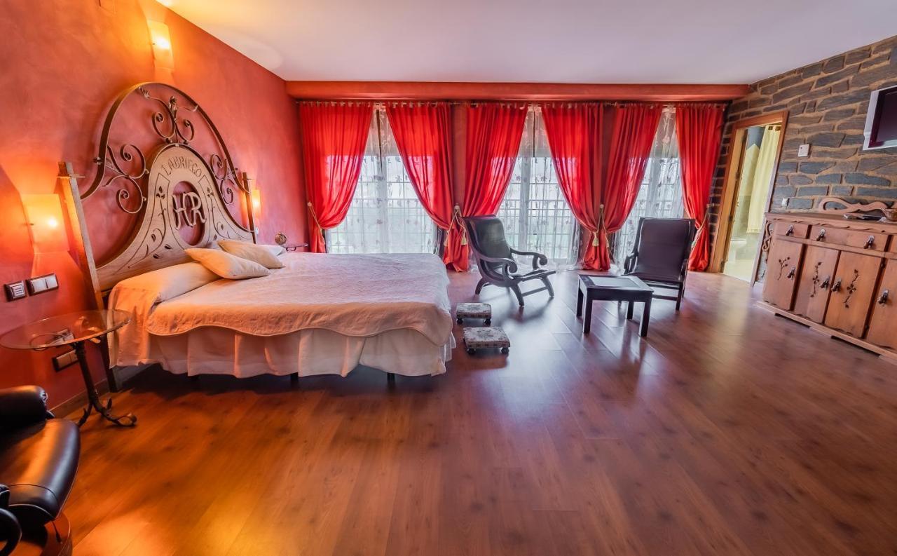 Hotel Rural El Labriego By Vivere Stays Plasenzuela Exterior photo