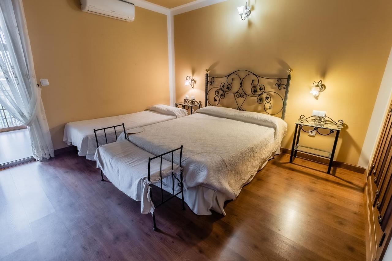 Hotel Rural El Labriego By Vivere Stays Plasenzuela Exterior photo