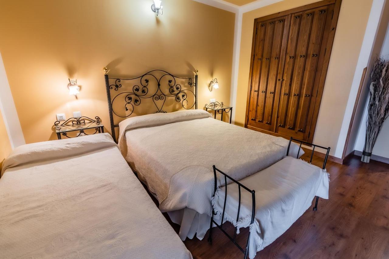 Hotel Rural El Labriego By Vivere Stays Plasenzuela Exterior photo