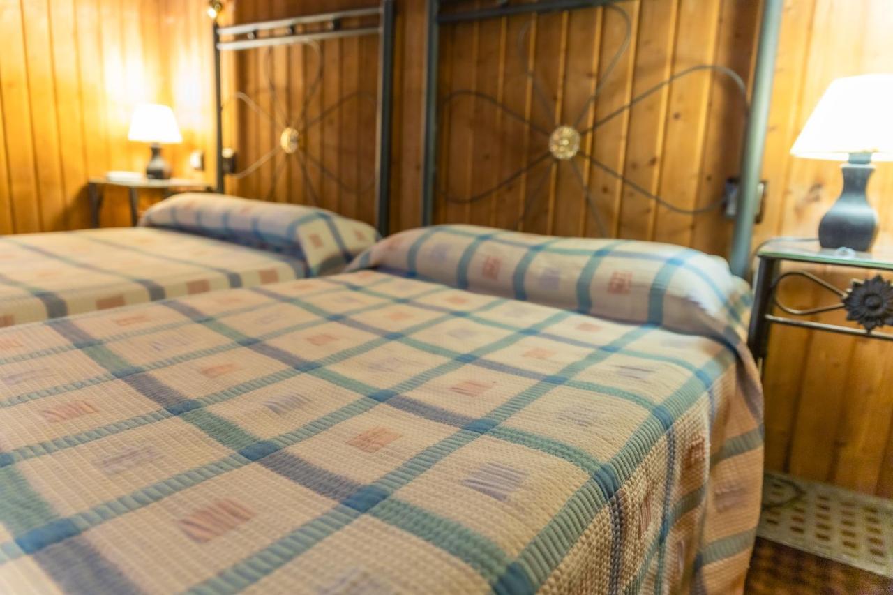 Hotel Rural El Labriego By Vivere Stays Plasenzuela Exterior photo