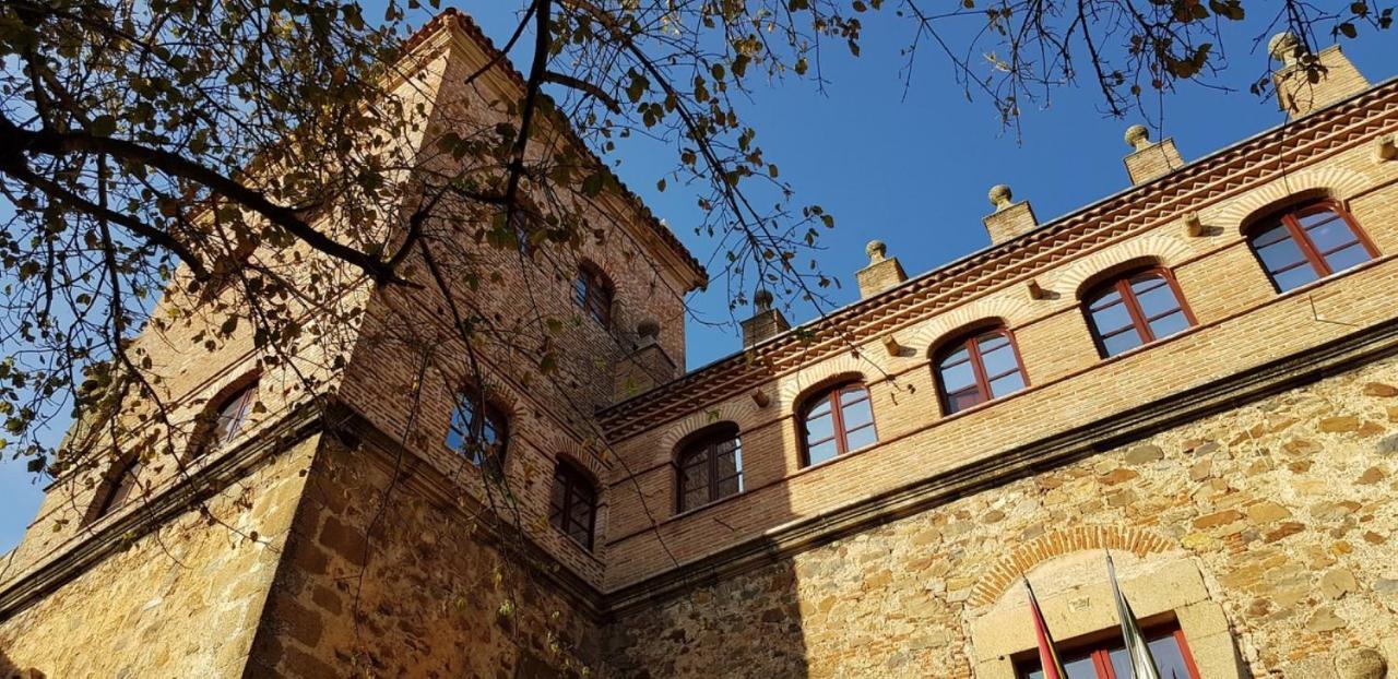 Hotel Rural El Labriego By Vivere Stays Plasenzuela Exterior photo