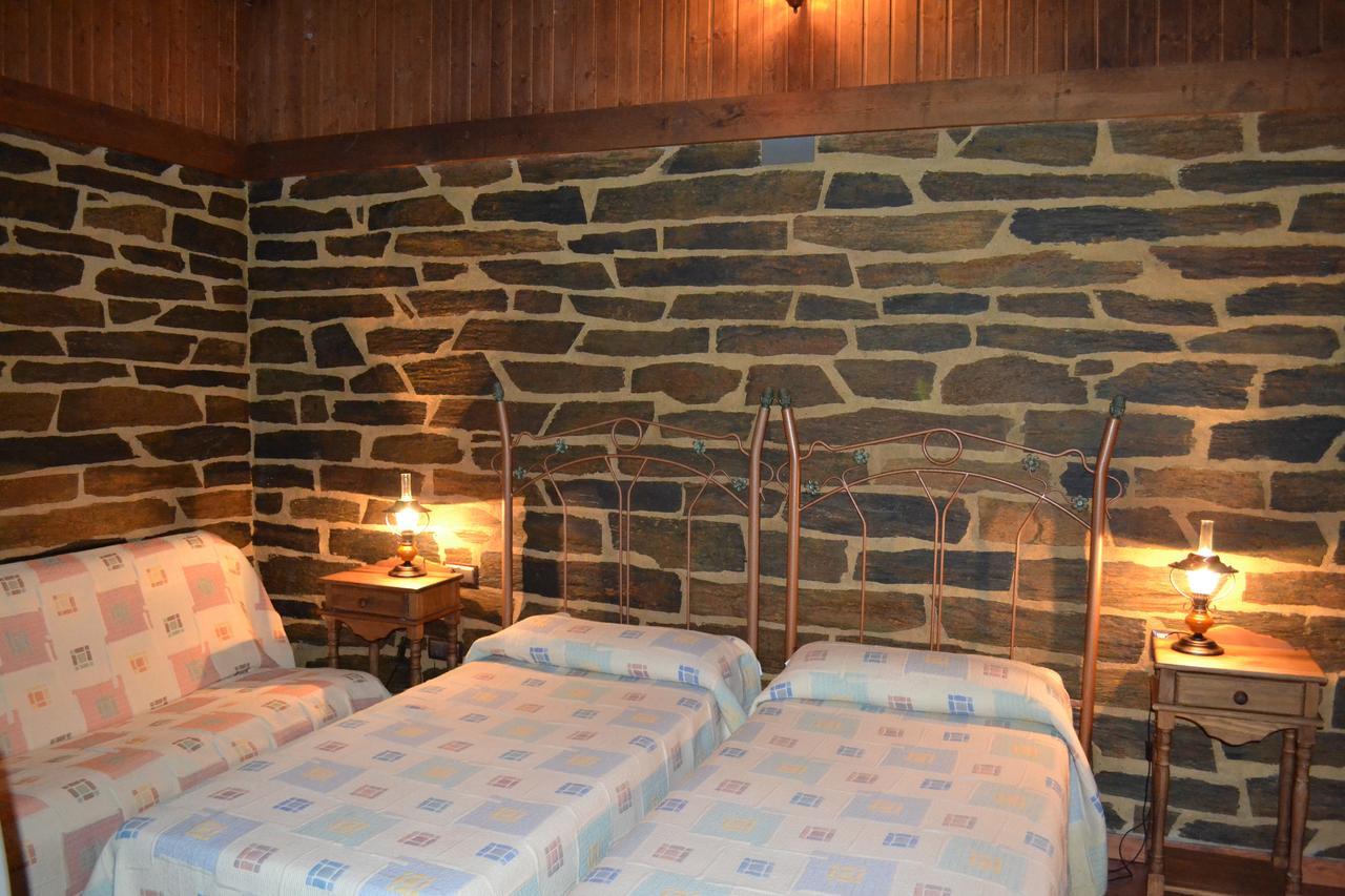 Hotel Rural El Labriego By Vivere Stays Plasenzuela Exterior photo
